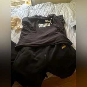 PUMA Like New Sweat Outfit-Pants and Top size XL
